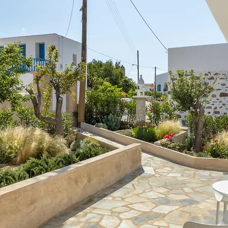 Anneta's House 1 - Cycladic With Pool , Paros アパート *